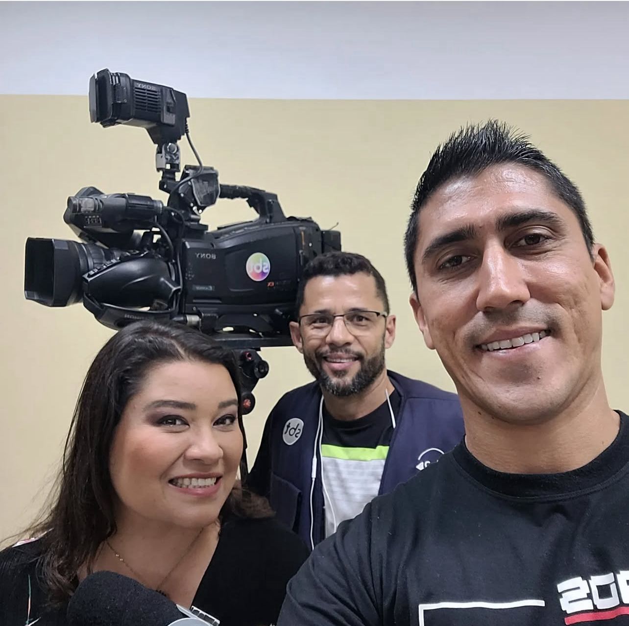 David com equipe de reportagem do SBT